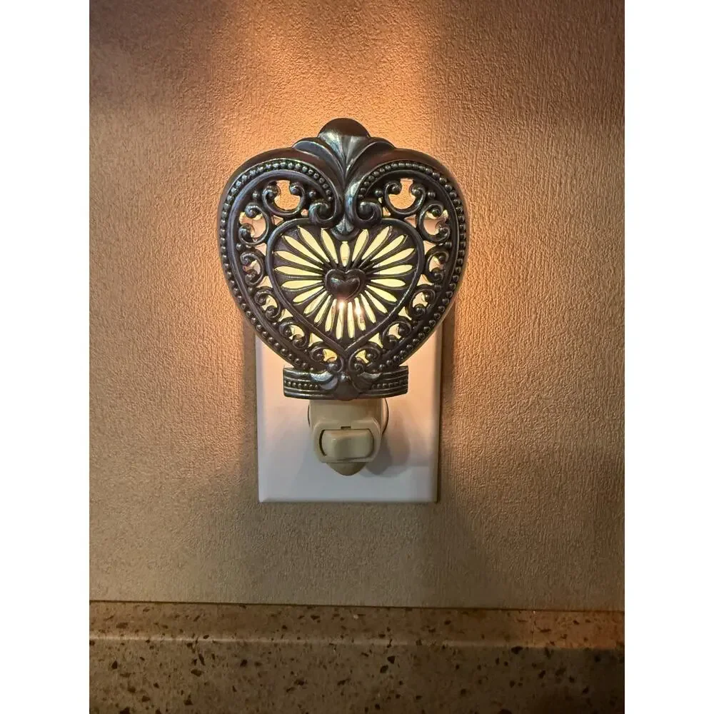 Brighton Heart Shape Nightlight Silver Plated Retired With Box